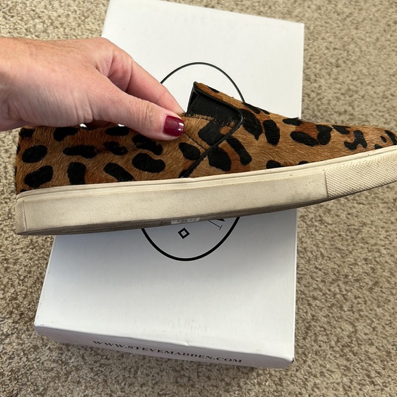 Steve Madden “Eccentric” Leopard Calf Hair Slip On Sneaker, 8 - Picture 10 of 13
